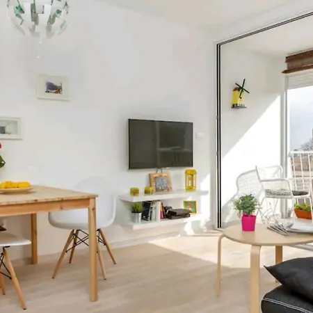 Pagaresto Split-sunny Oasis With Free Parking Apartman