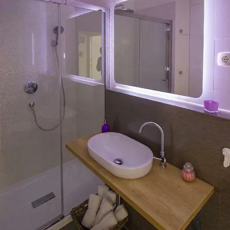 Pagaresto Split-sunny Oasis With Free Parking Apartman *